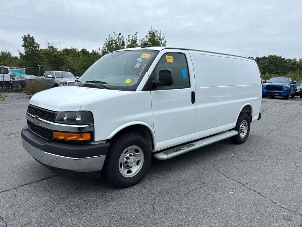2025 Chevrolet Express 2500