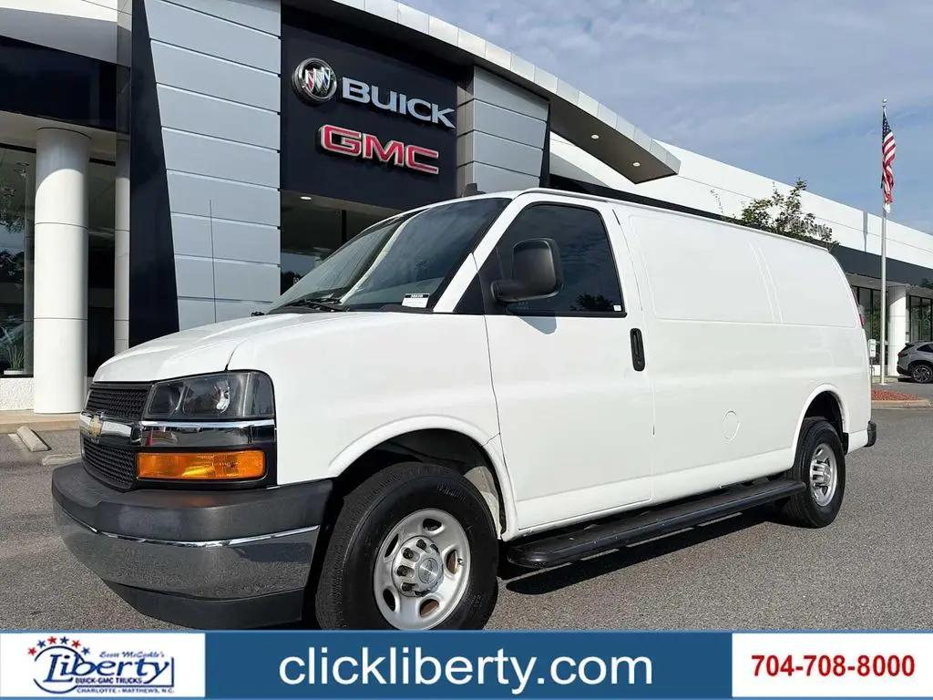 2021 Chevrolet Express LT