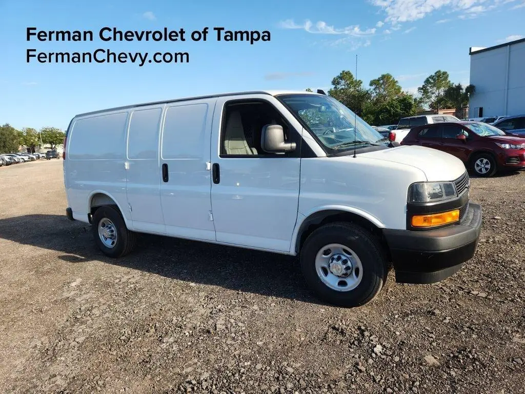 2025 Chevrolet Express 2500 Work Van