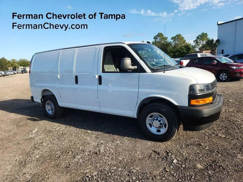 2025 Chevrolet Express 2500 Work Van