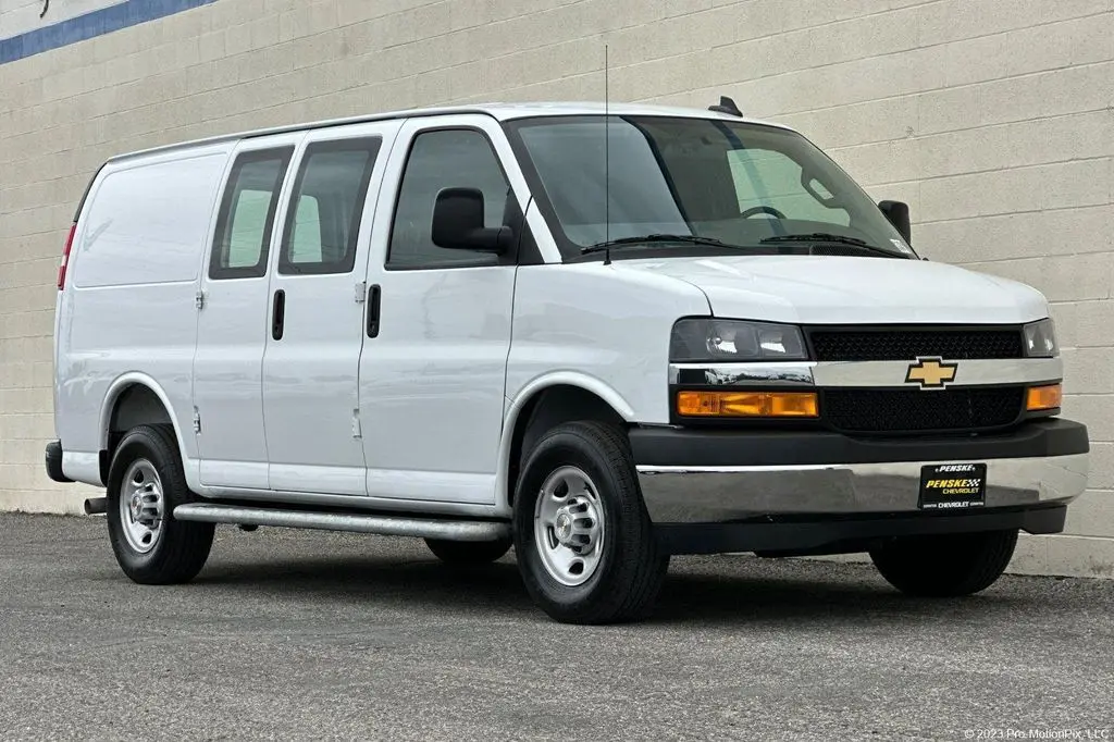 2025 Chevrolet Express 2500 Work Van