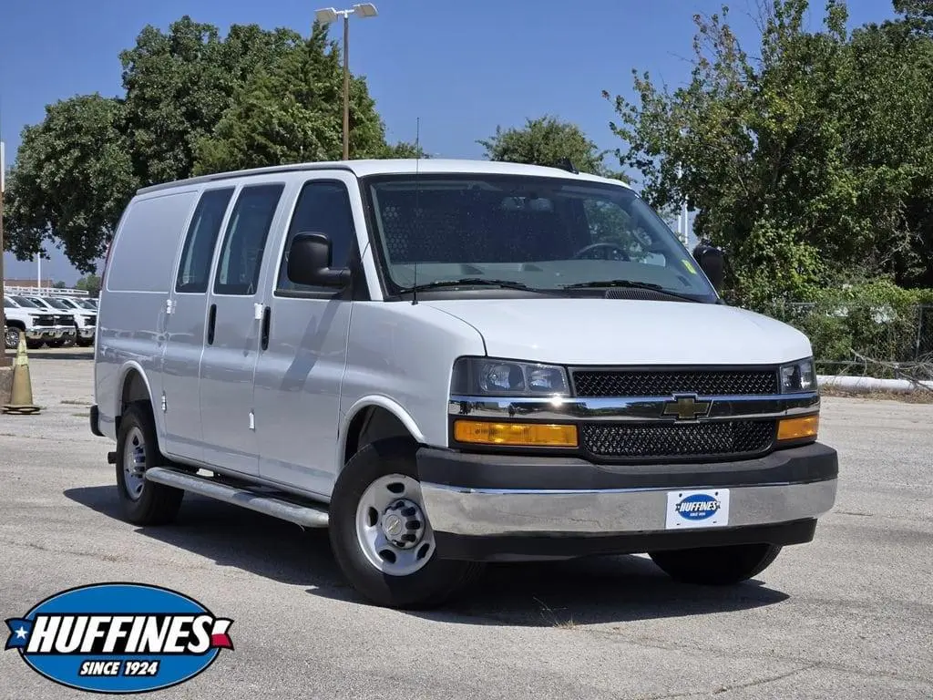 2025 Chevrolet Express 2500 Work Van