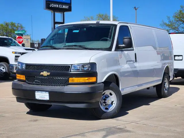 2026 Chevrolet Express 2500