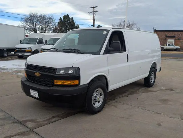 2026 Chevrolet Express 3500 Work Van