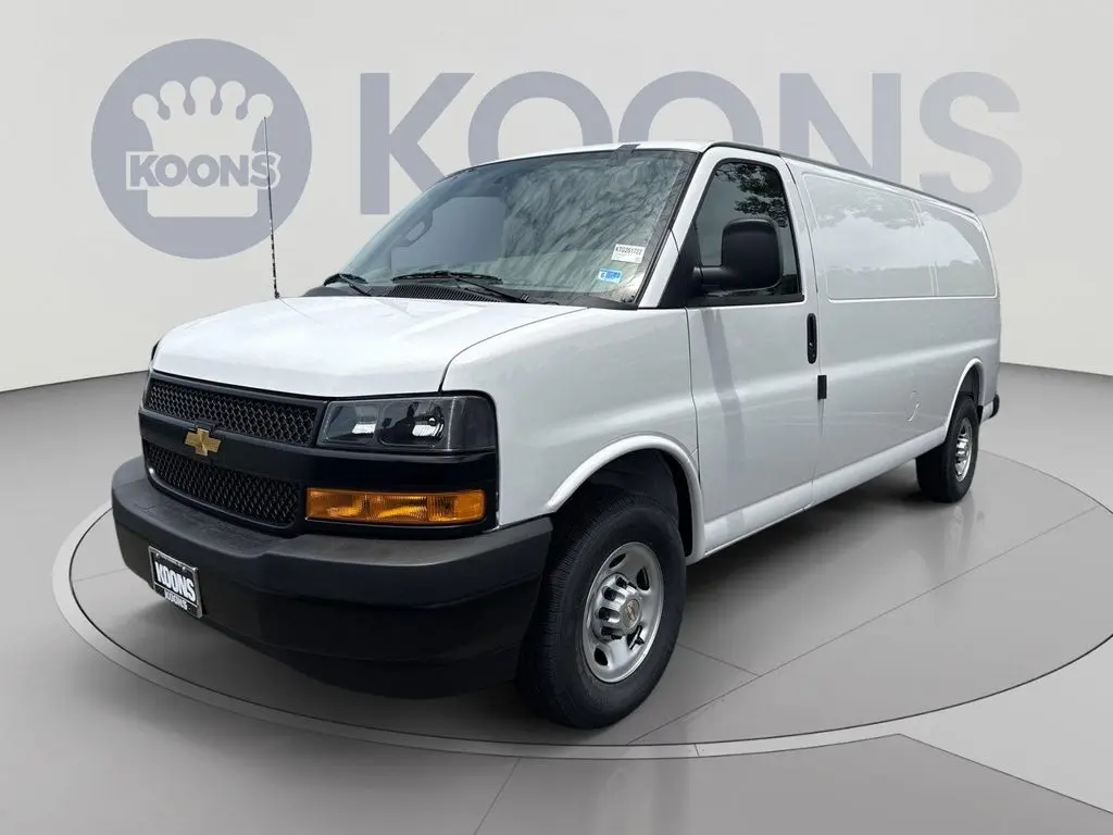 2026 Chevrolet Express 3500