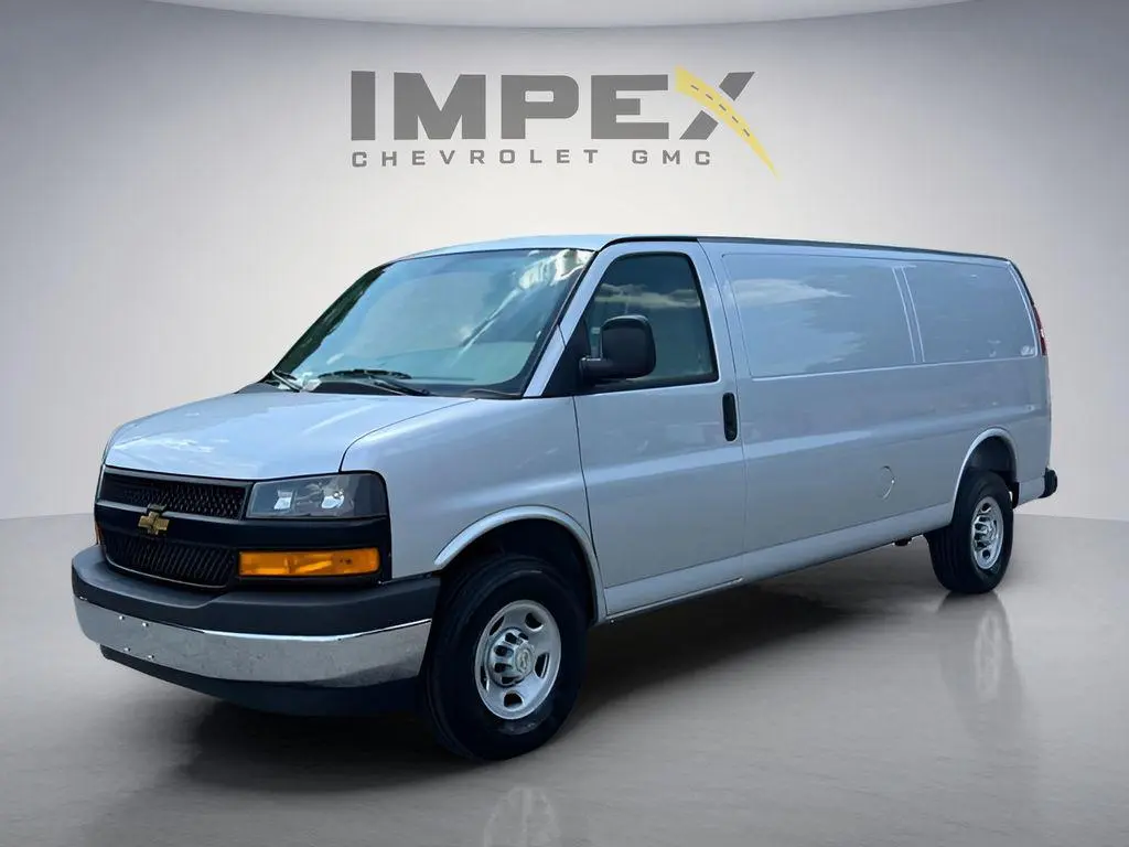 2026 Chevrolet Express 3500