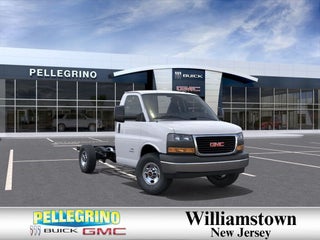 2025 GMC Savana 3500