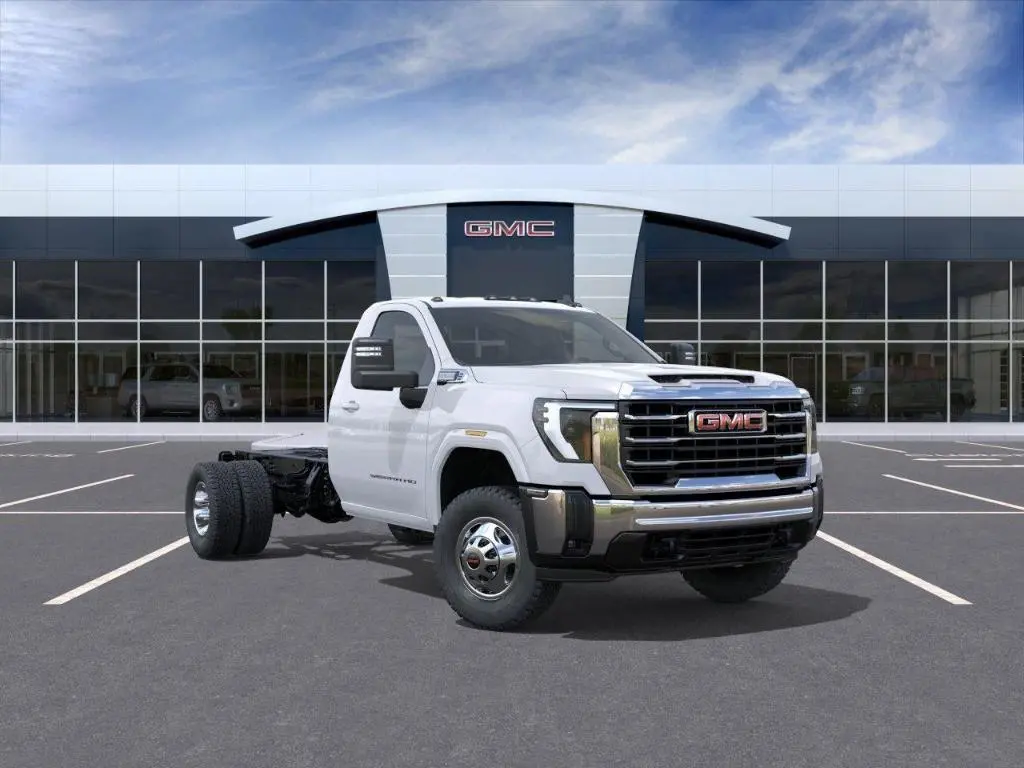 2026 GMC Sierra 3500 SLE