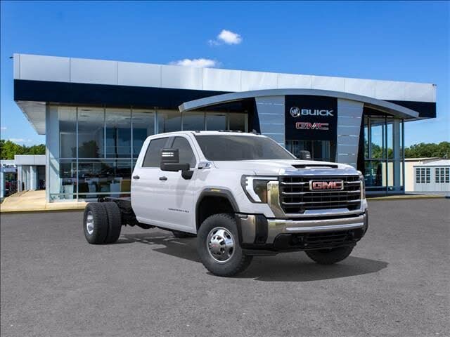 2026 GMC Sierra 3500 Chassis Pro