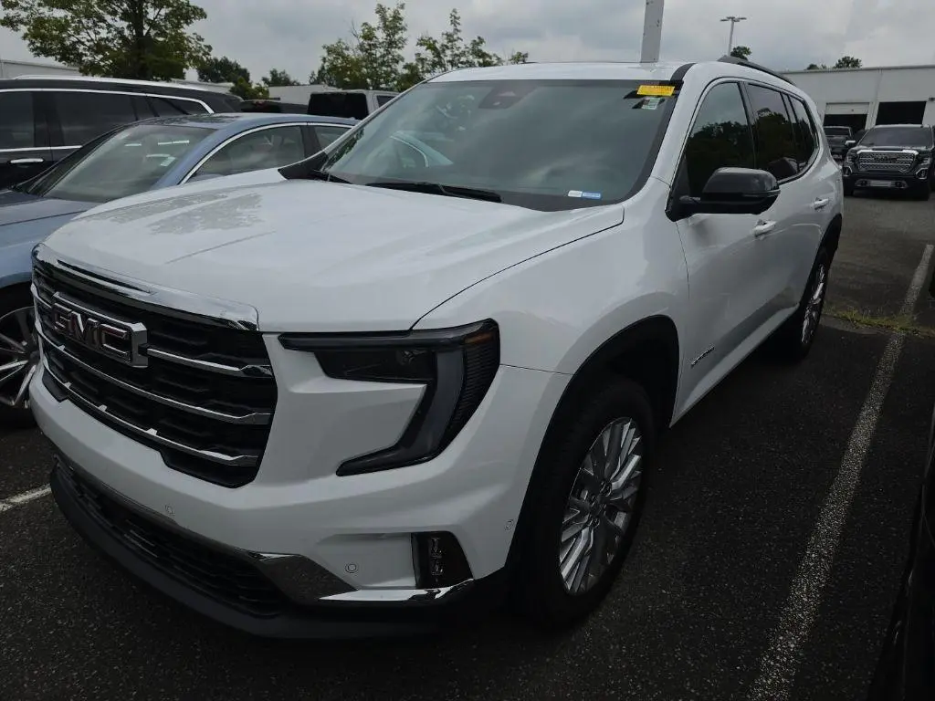 2024 GMC Acadia Elevation