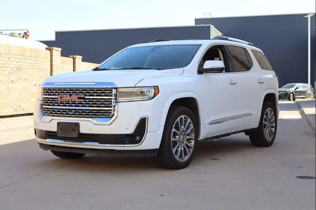 2022 GMC Acadia Denali