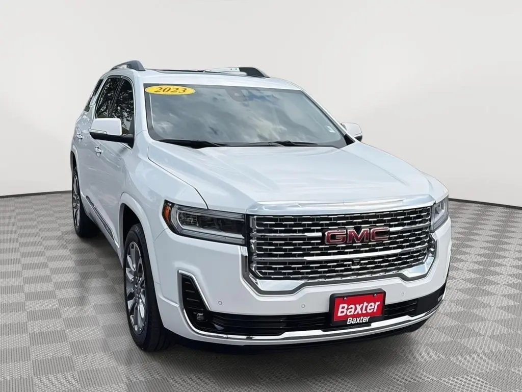2023 GMC Acadia Denali