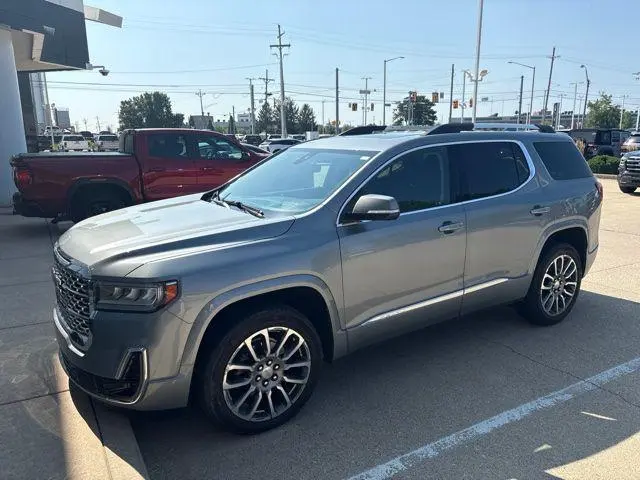 2023 GMC Acadia Denali