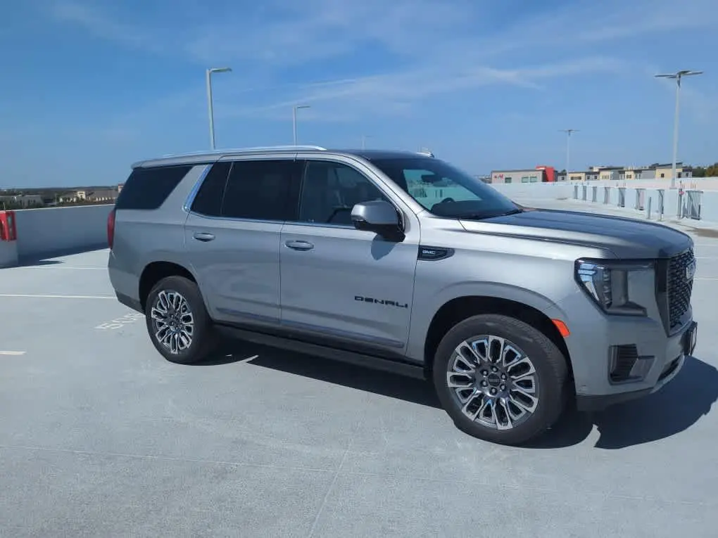 2023 GMC Yukon Denali Ultimate