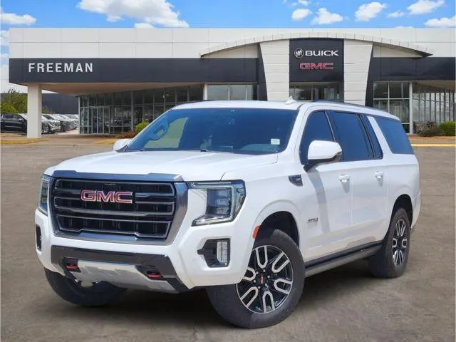 2022 GMC Yukon XL AT4