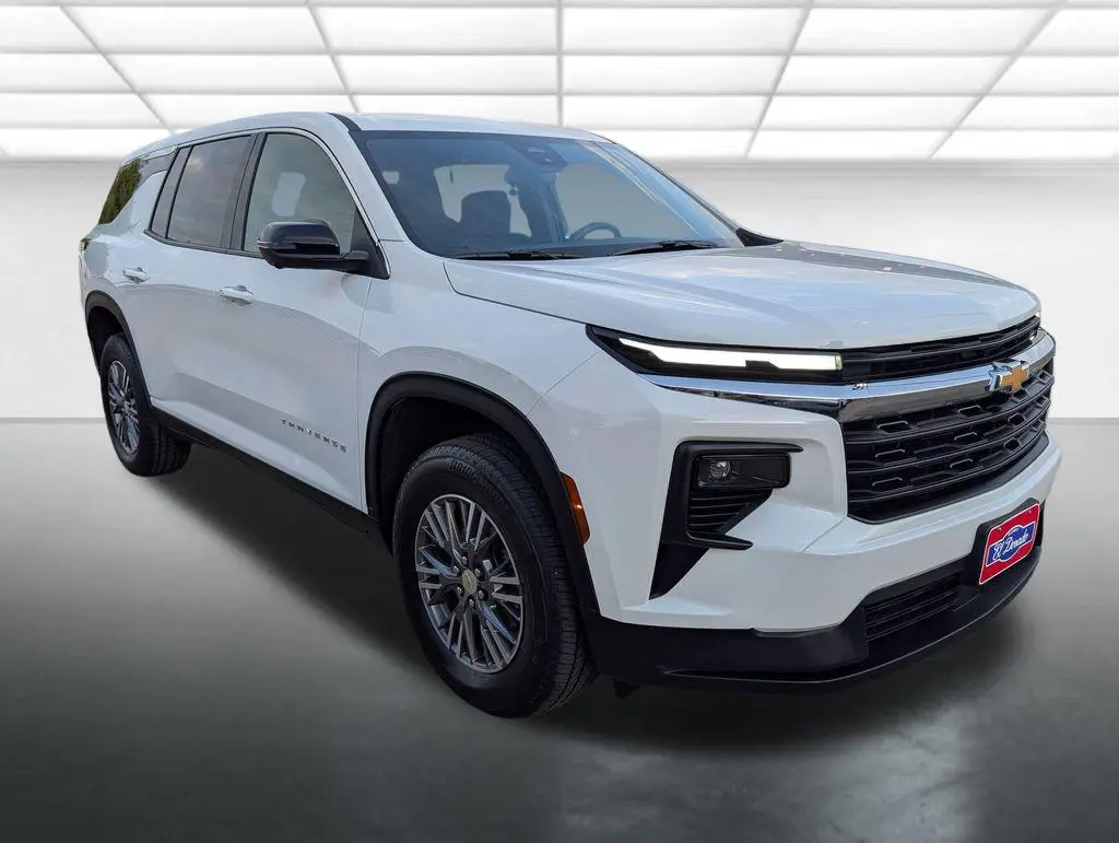 2024 Chevrolet Traverse LS