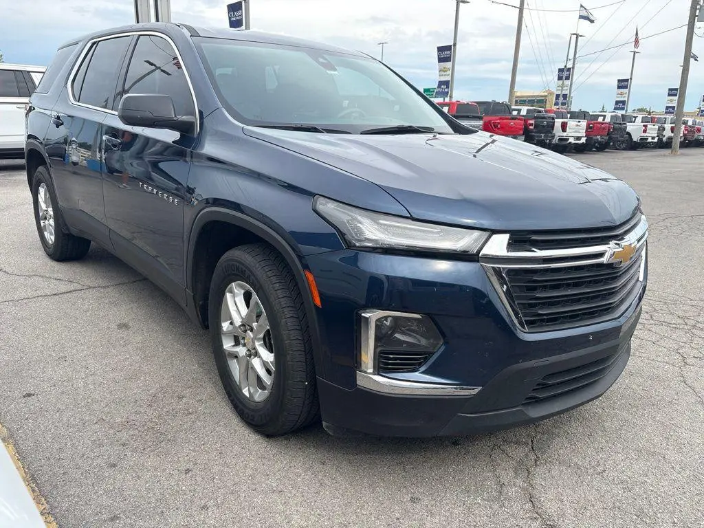 2023 Chevrolet Traverse LS