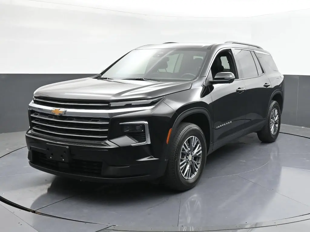 2024 Chevrolet Traverse LT