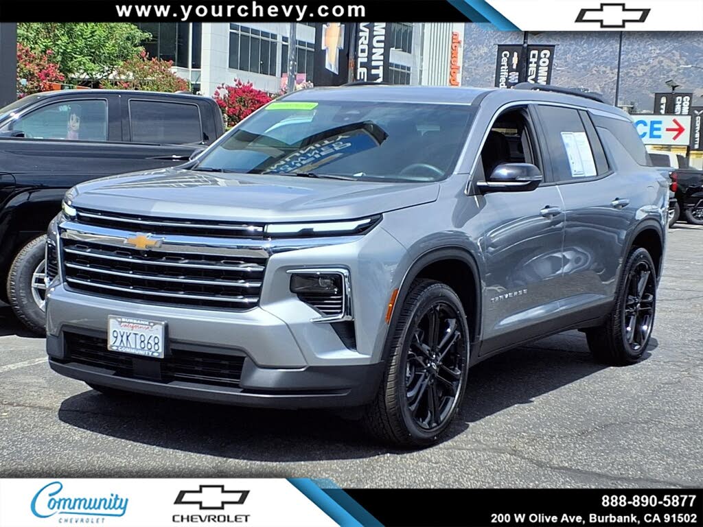 2026 Chevrolet Traverse LT
