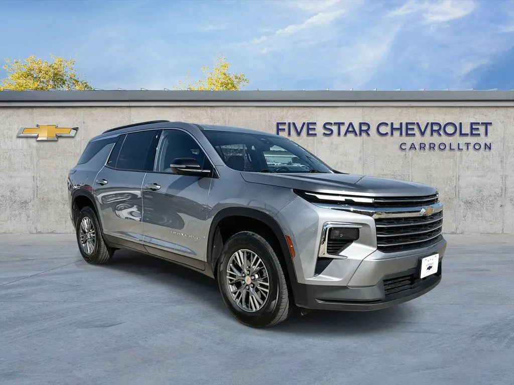 2024 Chevrolet Traverse LT