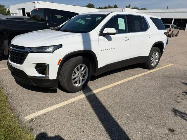2023 Chevrolet Traverse LS