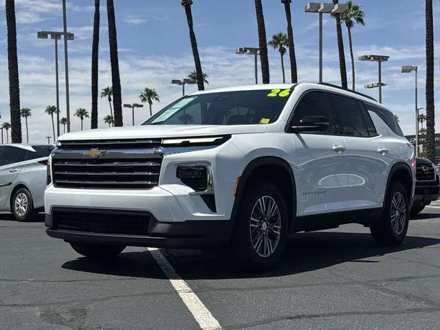 2026 Chevrolet Traverse LT