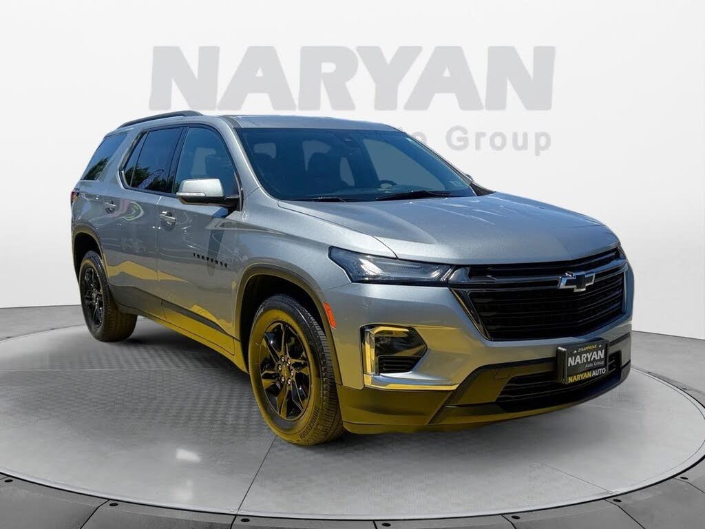 2023 Chevrolet Traverse LT