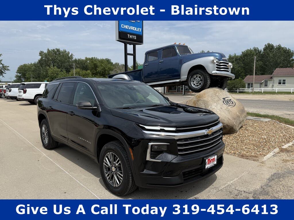 2025 Chevrolet Traverse LT