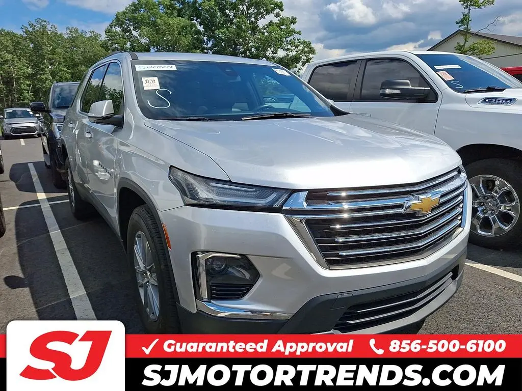 2022 Chevrolet Traverse LT Leather