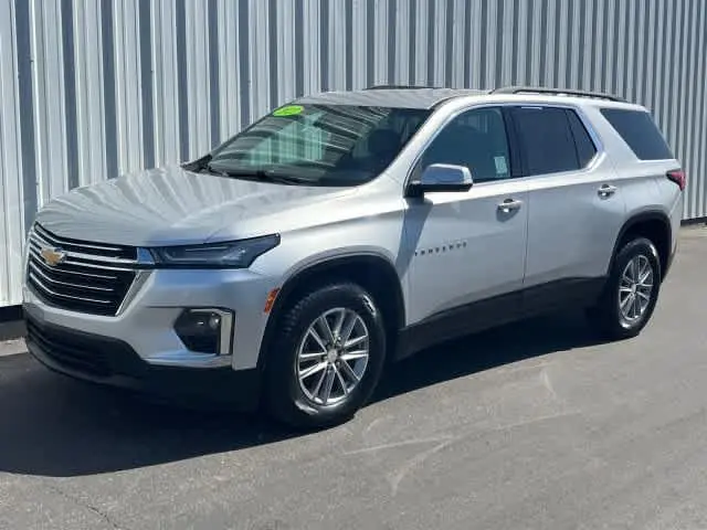 2022 Chevrolet Traverse LT Leather