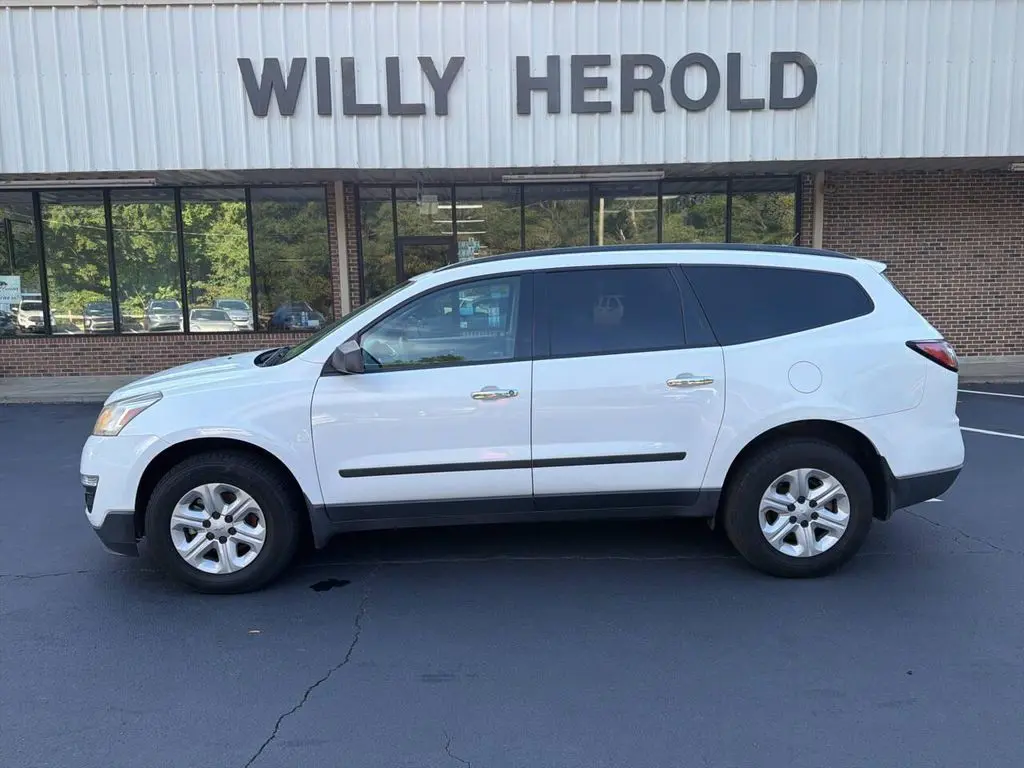 2017 Chevrolet Traverse LS