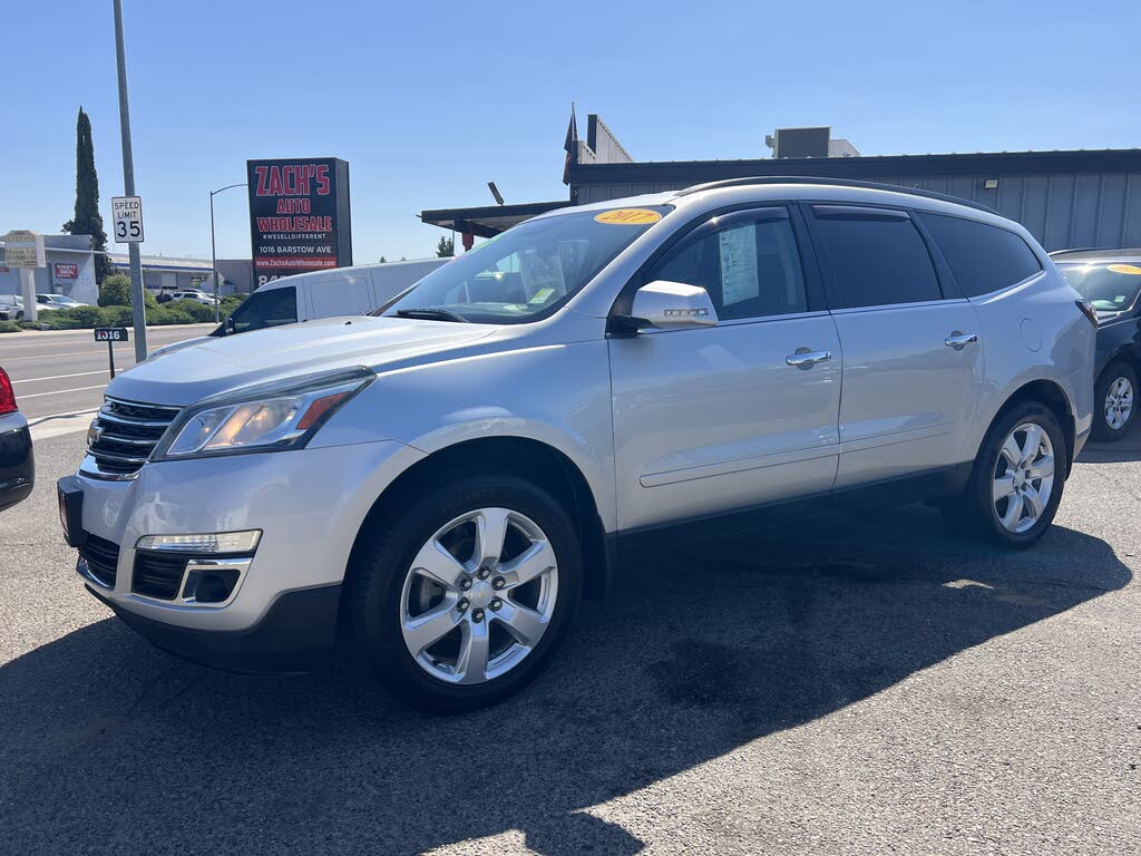 2017 Chevrolet Traverse LT
