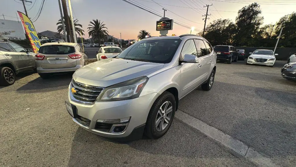 2017 Chevrolet Traverse 2LT