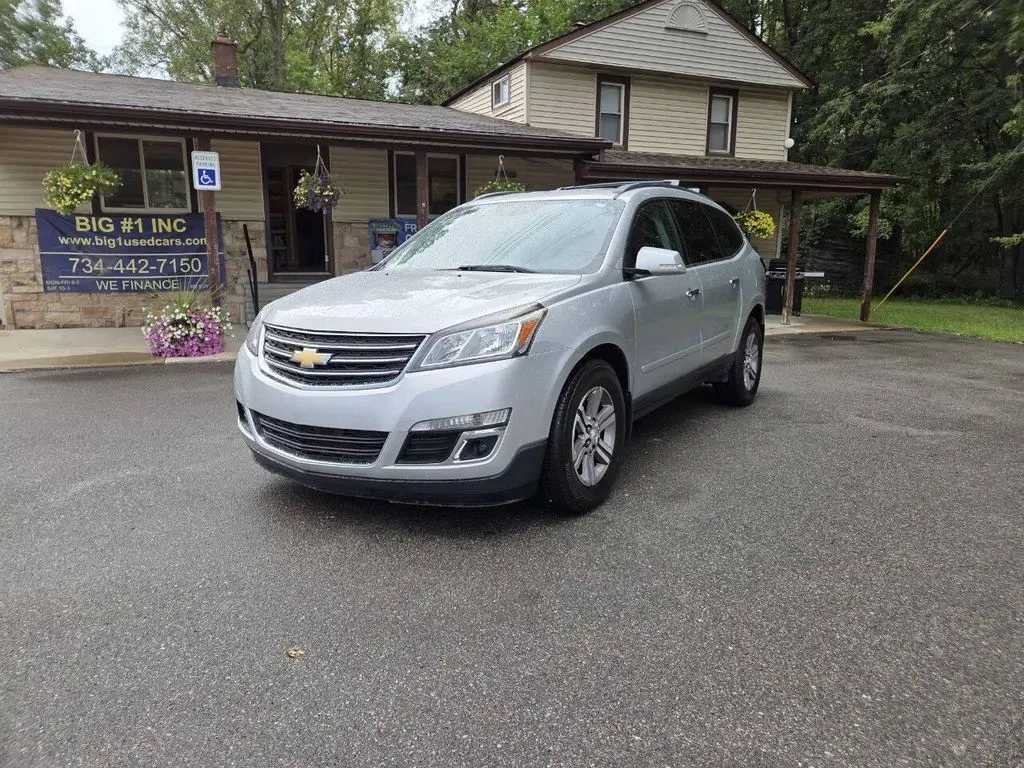 2017 Chevrolet Traverse 2LT