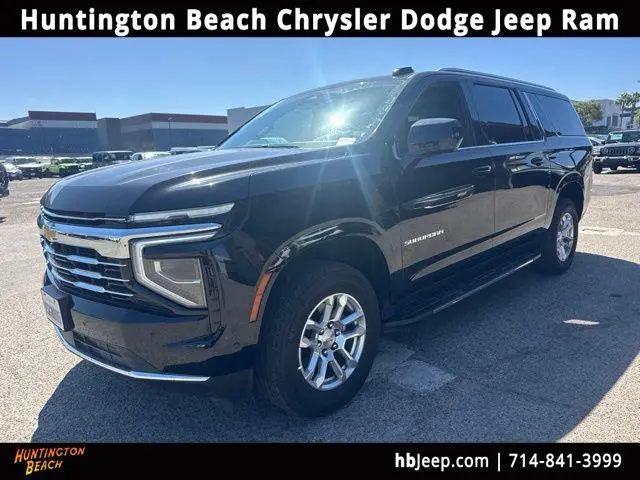 2025 Chevrolet Suburban LT