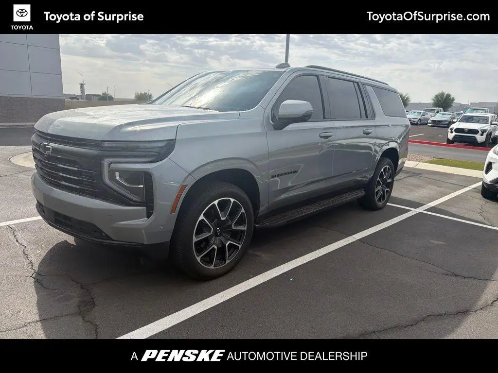 2025 Chevrolet Suburban RST