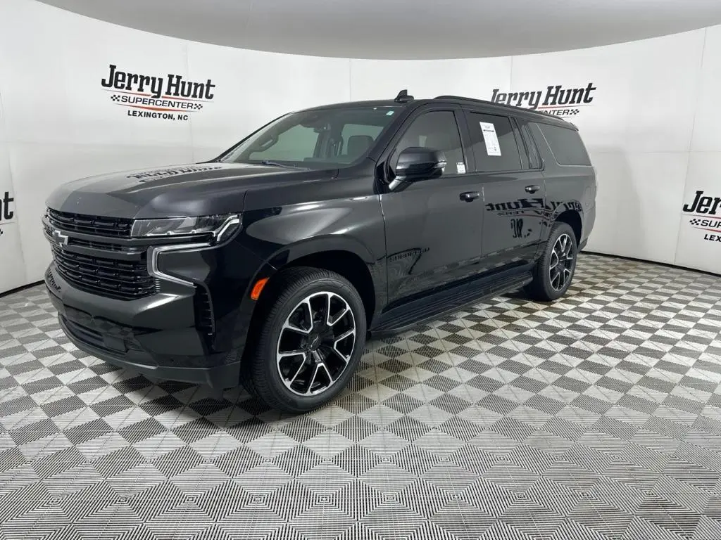 2024 Chevrolet Suburban RST