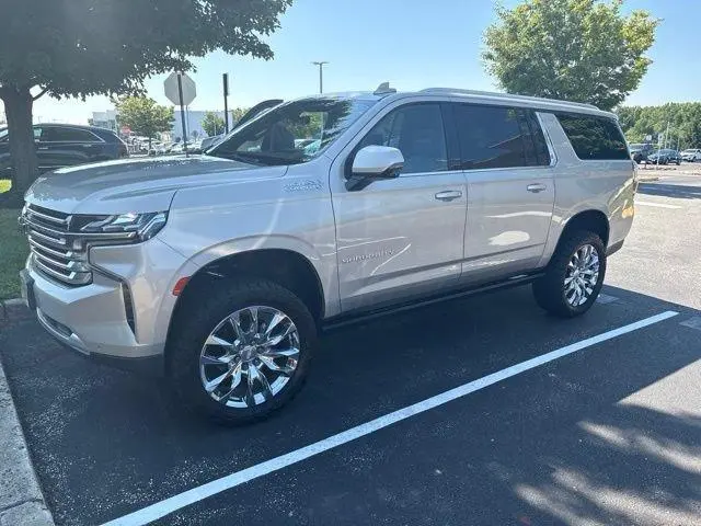2021 Chevrolet Suburban High Country