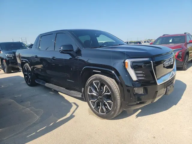 2025 GMC Sierra EV Denali