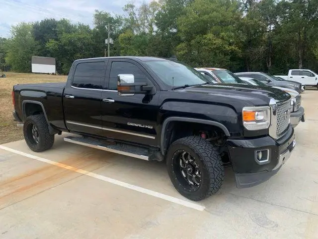 2015 GMC Sierra 2500HD Denali