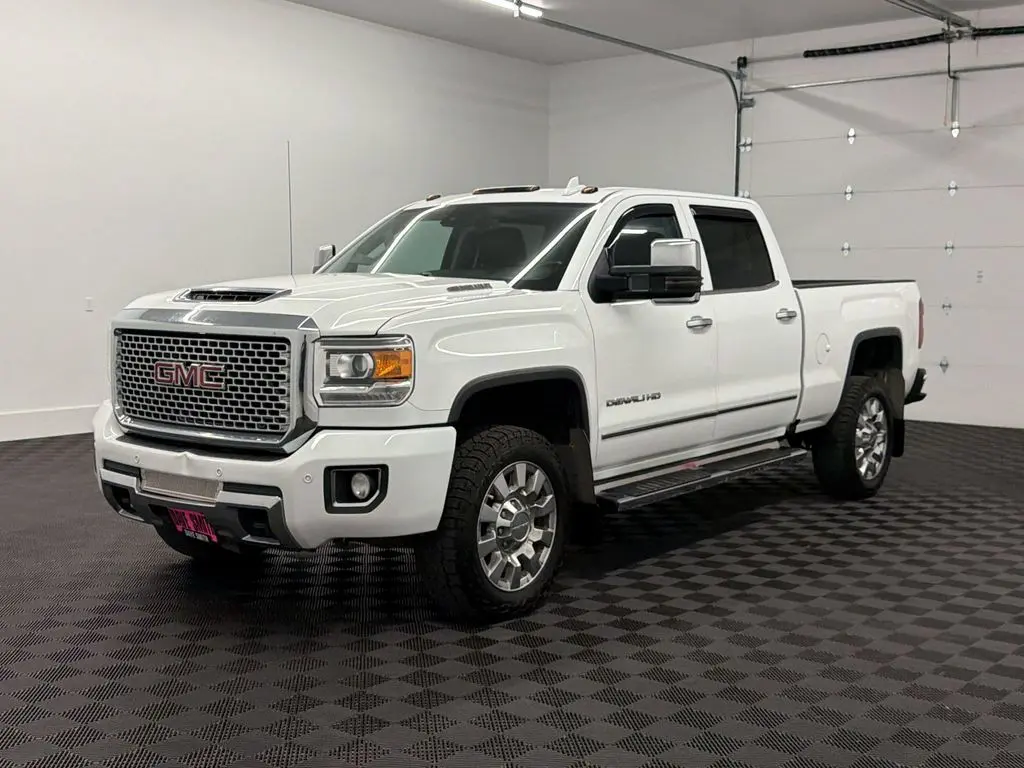 2017 GMC Sierra 2500HD Denali
