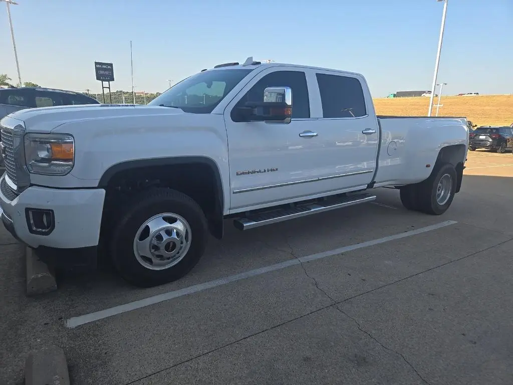 2016 GMC Sierra 3500HD Denali