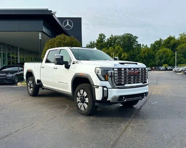 2024 GMC Sierra 2500HD Denali