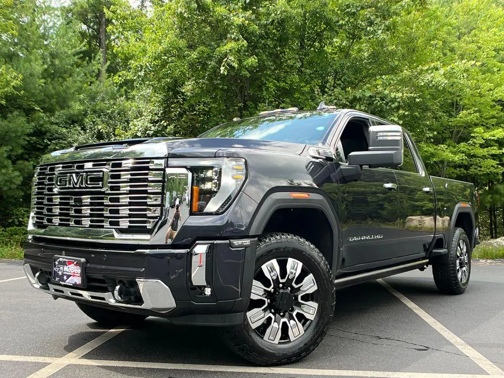 2024 GMC Sierra 2500HD Denali