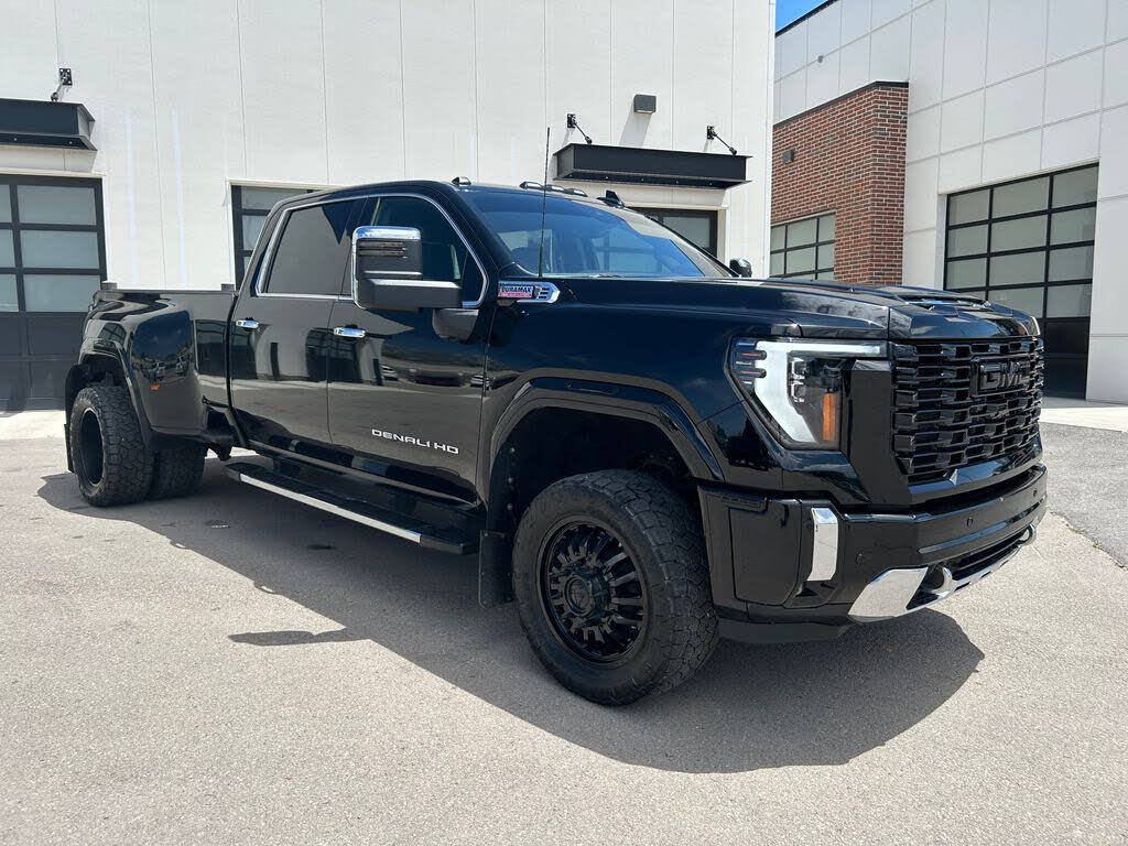2024 GMC Sierra 3500HD Denali