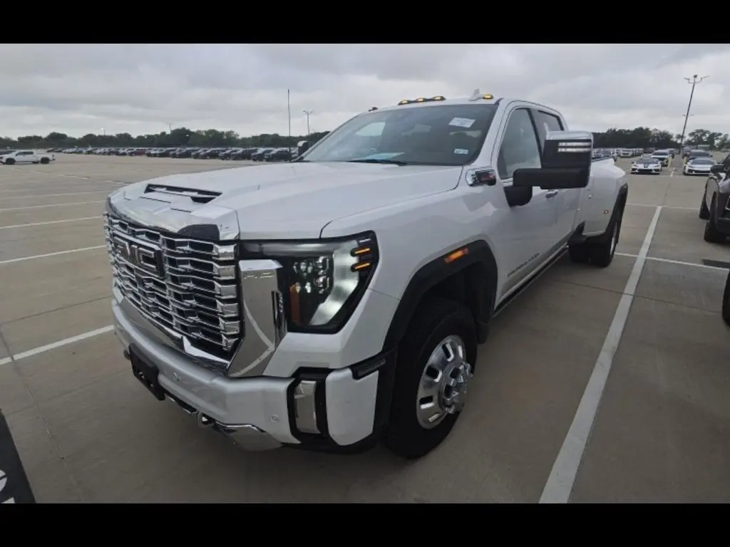 2024 GMC Sierra 3500HD Denali