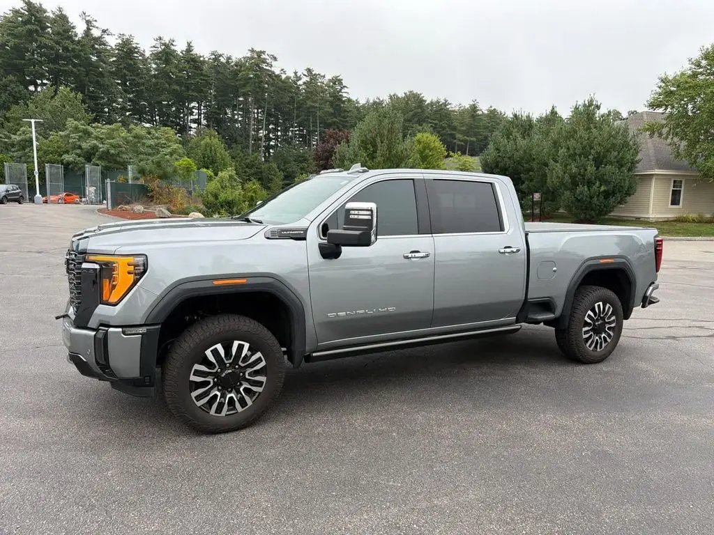 2024 GMC Sierra 2500HD Denali Ultimate