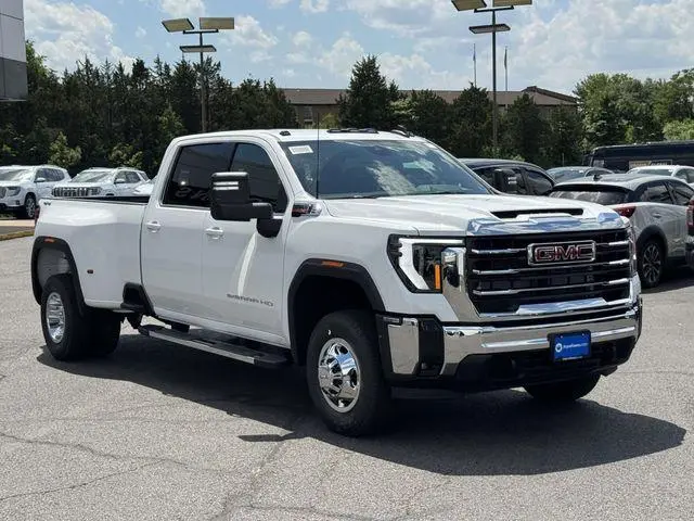 2026 GMC Sierra 3500 SLE