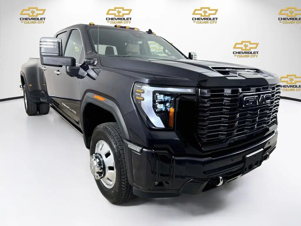 2025 GMC Sierra 3500 Denali Ultimate