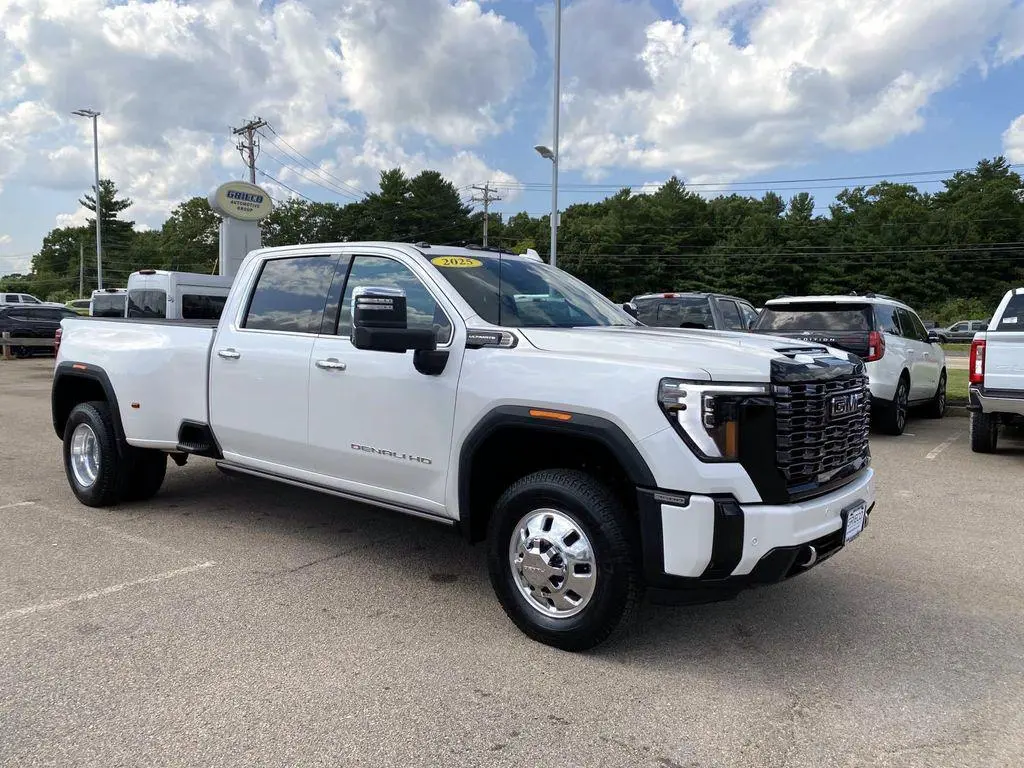2025 GMC Sierra 3500 Denali Ultimate